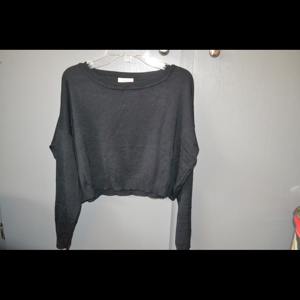 Relaxed Fit Cropped Long Sleeve Top